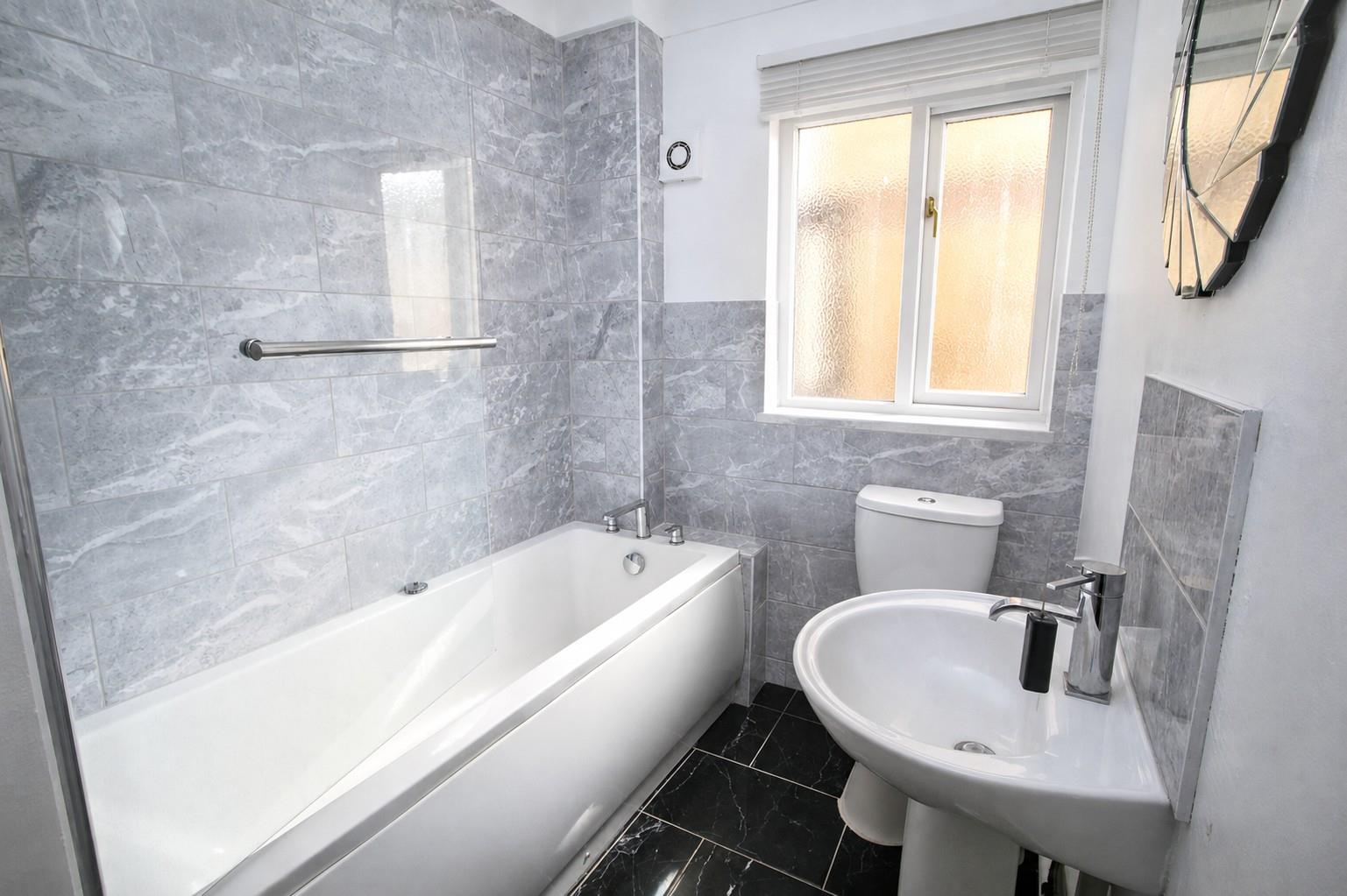 Armour Hill, Tilehurst, Reading